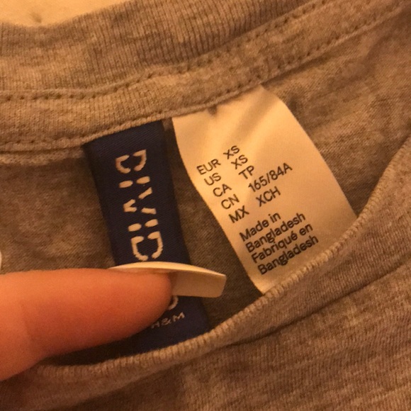 ✨oakland crop top - Picture 3 of 3